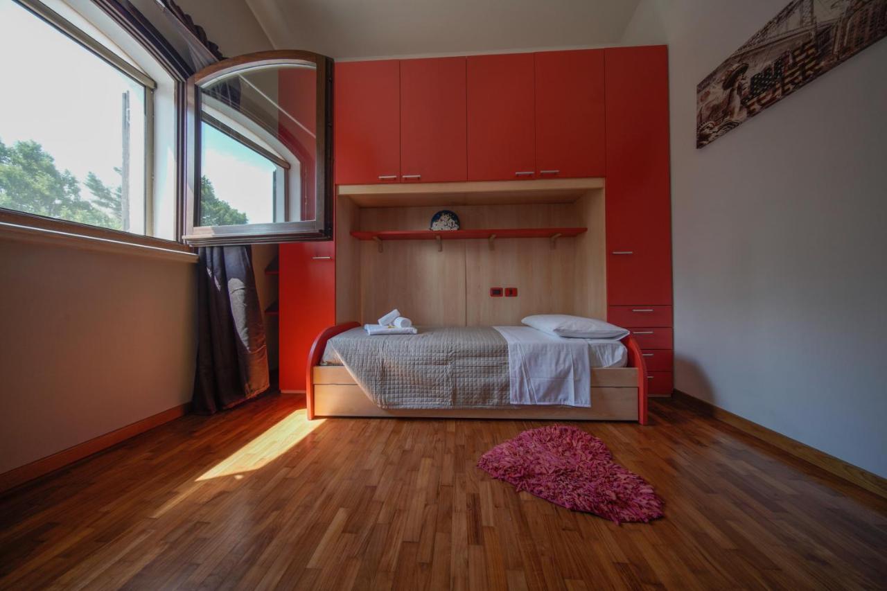 Chez Barnie Favoloso Appartamento Privato In Villa A 800Mt Ingresso Fiera Rimini Exterior foto